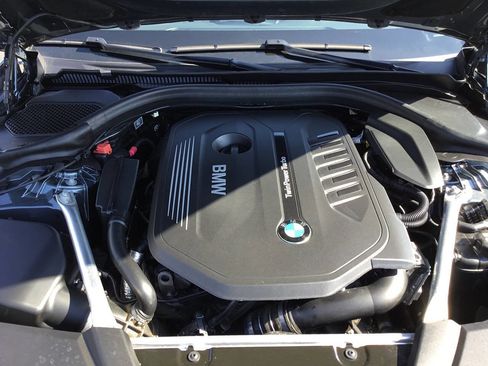 Used 2019 BMW 540i image 12