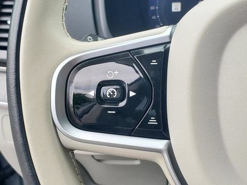Certified 2025 Volvo XC90 T8 Plus w/ Protection Package Premier AWD/4WD image 20