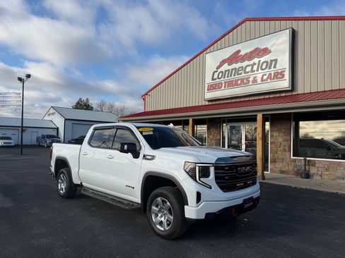 Used 2022 GMC Sierra 1500 AT4 w/ AT4 Preferred Package image 2