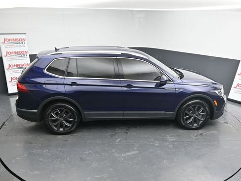 Used 2023 Volkswagen Tiguan SE image 32