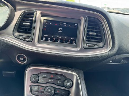 Used 2019 Dodge Challenger R/T RWD image 14