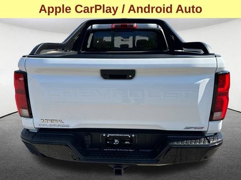 Used 2025 Chevrolet Colorado ZR2 w/ Technology Package AWD/4WD image 9