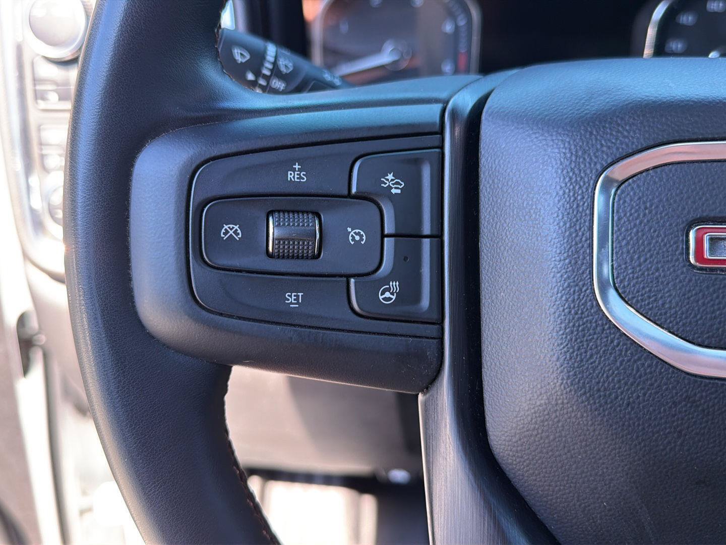 Used 2023 GMC Sierra 2500 AT4 w/ AT4 Premium Plus Package AWD/4WD image 22