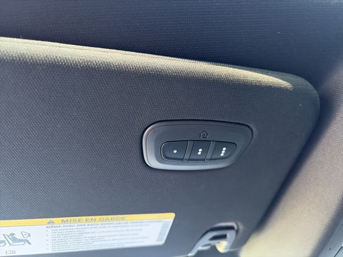Used 2019 RAM 1500 Laramie AWD/4WD image 43