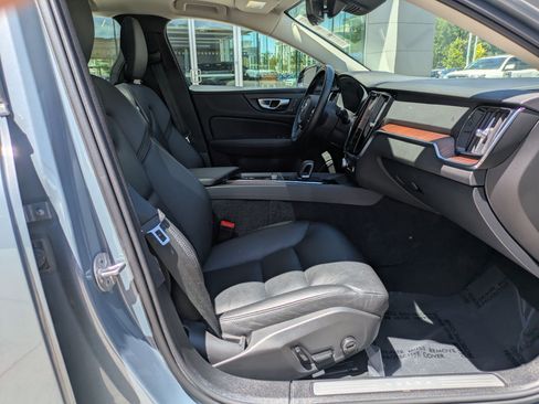 Used 2024 Volvo S60 B5 Plus AWD/4WD image 29