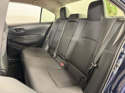 Used 2025 Toyota Corolla LE w/ LE Premium Package FWD image 29