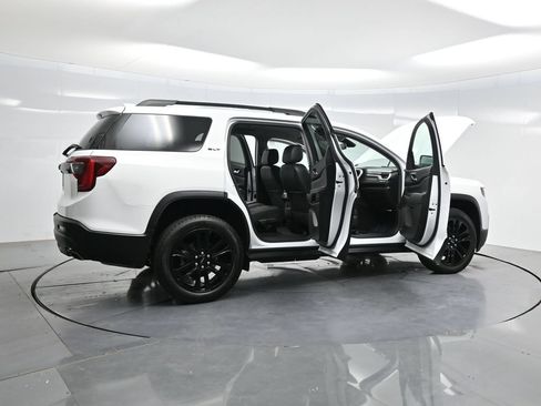 Used 2023 GMC Acadia SLT w/ Elevation Edition FWD image 4