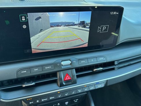 Used 2025 Kia K4 LXS image 12