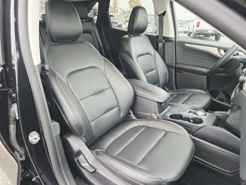 Used 2022 Ford Escape SEL image 12