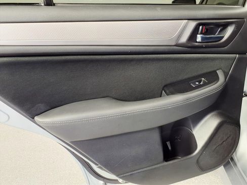Used 2016 Subaru Legacy 2.5i Premium image 10
