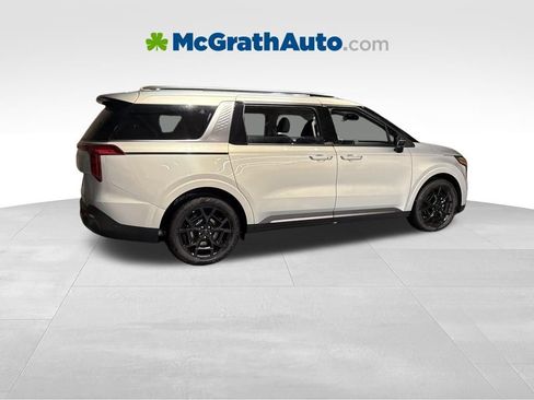 New 2026 Kia Carnival SX w/ SX Dark Edition Package FWD image 4