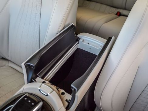Used 2020 Mercedes-Benz E 350 4MATIC Sedan image 35