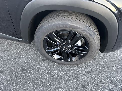 Used 2025 Chevrolet Trax ACTIV image 16