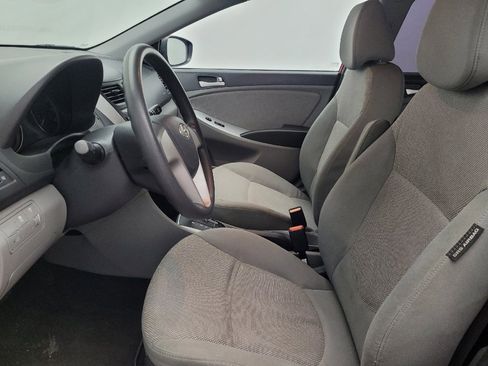Used 2013 Hyundai Accent GLS image 17