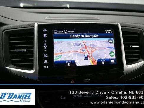Used 2017 Honda Pilot Elite image 31