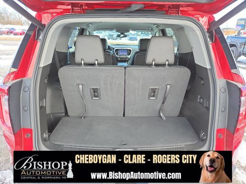 Used 2023 GMC Acadia SLT w/ Elevation Edition image 33