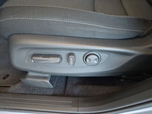 Certified 2024 Honda CR-V EX image 18