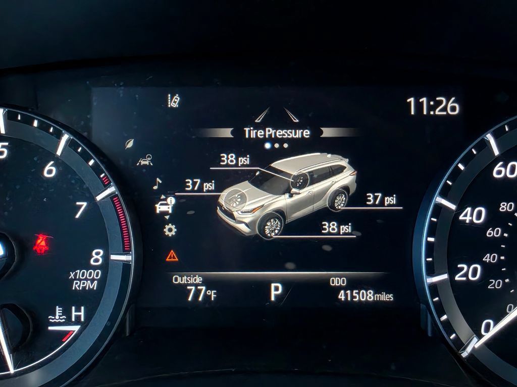 Used 2021 Toyota Highlander Platinum AWD/4WD image 33