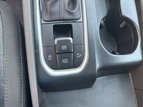 Used 2020 Hyundai Santa Fe SE AWD/4WD image 30