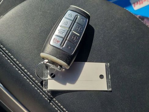 Used 2022 Genesis GV70 2.5T w/ Advanced Package image 38