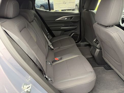 New 2026 Chevrolet Equinox EV LT image 11