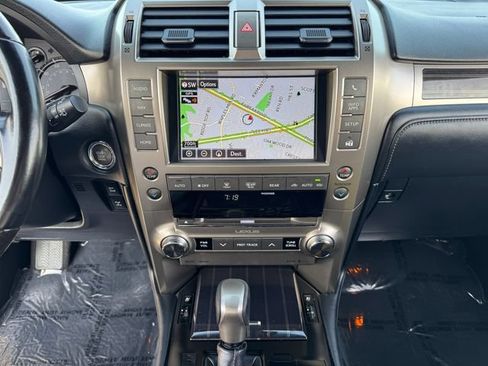 Used 2020 Lexus GX 460 Premium w/ Premium Package AWD/4WD image 26