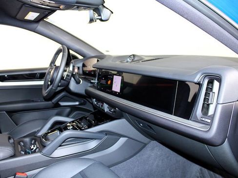 New 2026 Porsche Cayenne S AWD/4WD image 24