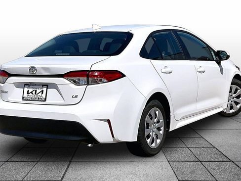 Used 2023 Toyota Corolla LE FWD image 13