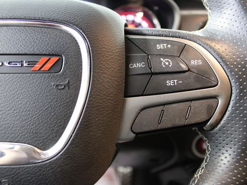 Used 2017 Dodge Challenger SRT Hellcat image 15