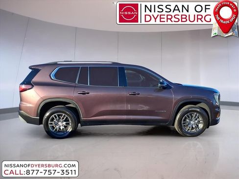 Used 2025 GMC Acadia Elevation image 2