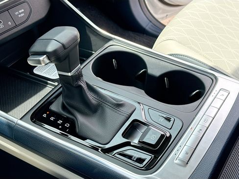 New 2026 Kia Carnival EX FWD image 12