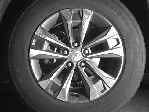 Used 2025 Chevrolet Equinox LT image 12