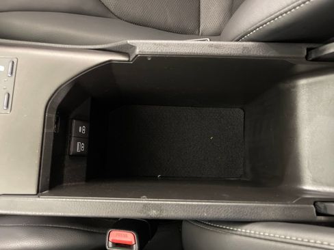 Certified 2022 Toyota Camry XSE FWD image 23