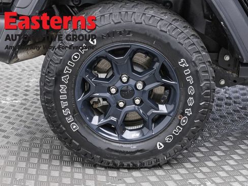 Used 2023 Jeep Wrangler Unlimited w/ Convenience Group AWD/4WD image 31