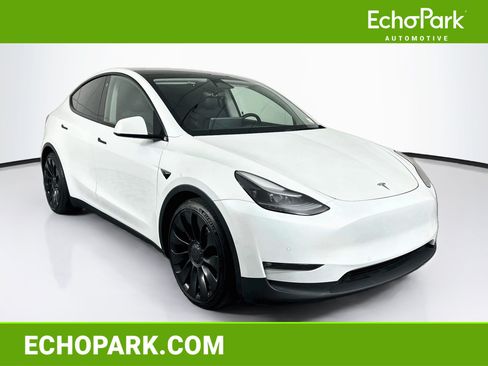 Used 2022 Tesla Model Y Performance AWD/4WD image 1