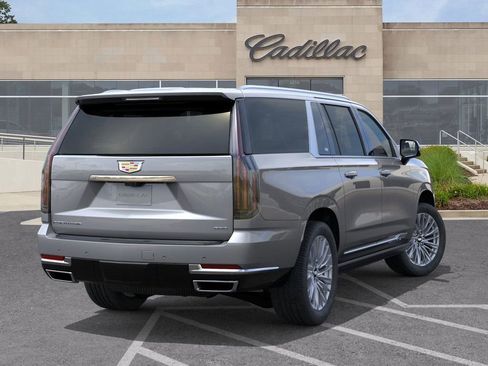New 2026 Cadillac Escalade ESV Luxury image 4