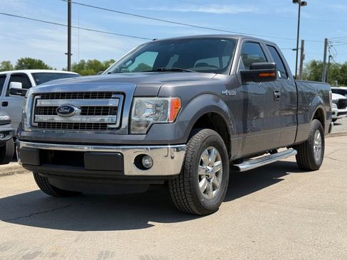 Used 2013 Ford F150 XLT w/ Luxury Equipment Group RWD image 2
