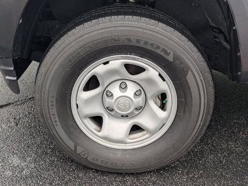 Used 2022 Toyota Tacoma SR AWD/4WD image 11