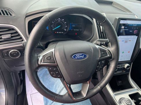 Used 2024 Ford Edge SEL AWD/4WD image 10