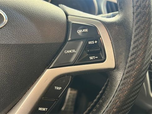 Used 2013 Hyundai Veloster w/ Style Pkg image 15