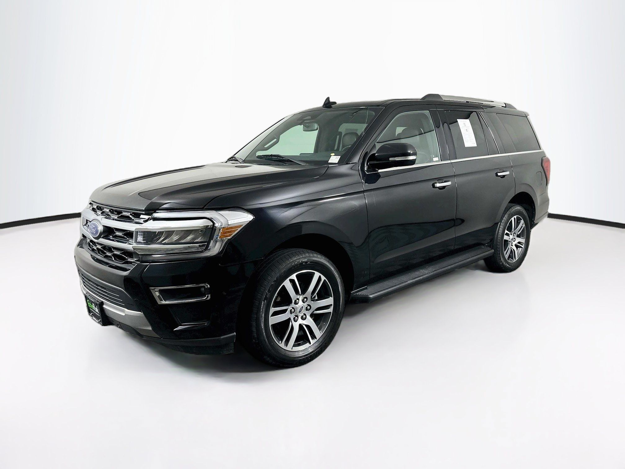Used 2024 Ford Expedition Limited RWD image 3