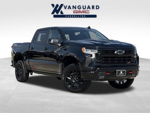 Used 2026 Chevrolet Silverado 1500 LT Trail Boss w/ LT Trail Boss Premium Package AWD/4WD image 1