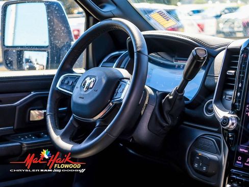 Used 2025 RAM 3500 Laramie AWD/4WD image 13