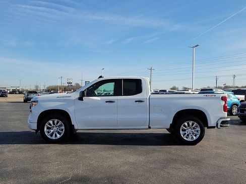Used 2023 Chevrolet Silverado 1500 Custom AWD/4WD image 3