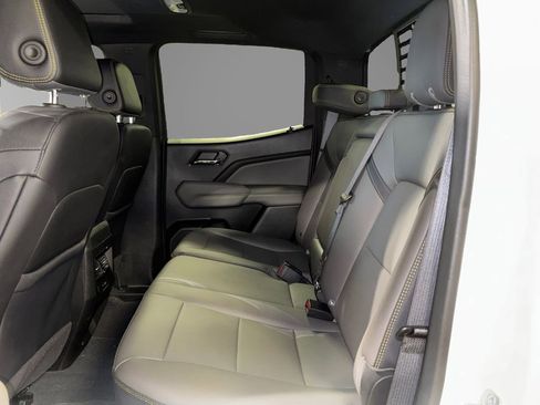 Used 2024 Chevrolet Colorado ZR2 w/ ZR2 Convenience Package III image 10