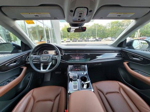 Used 2023 Audi Q8 Premium Plus AWD/4WD image 17