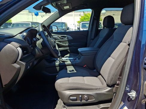 Used 2023 Chevrolet Traverse LT AWD/4WD image 15
