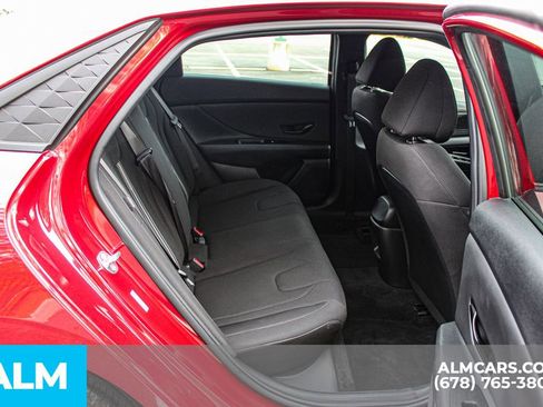 Used 2025 Hyundai Elantra Sport image 19