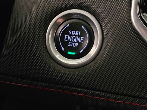 Used 2023 Chevrolet Colorado Z71 w/ Z71 Convenience Package 2 image 23