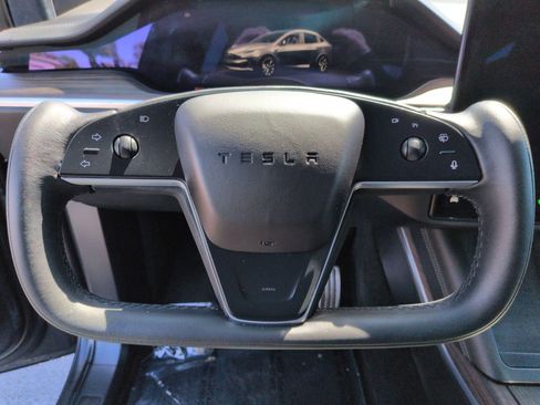 Used 2023 Tesla Model X AWD/4WD image 18